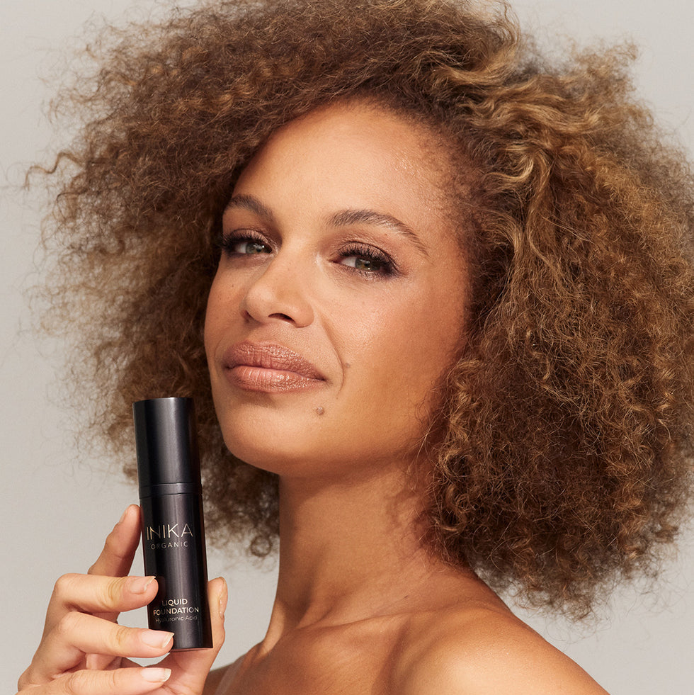 INIKA Organic Liquid Foundation Cream 100% Natural liquid mineral foundation with a buildable dewy finish.